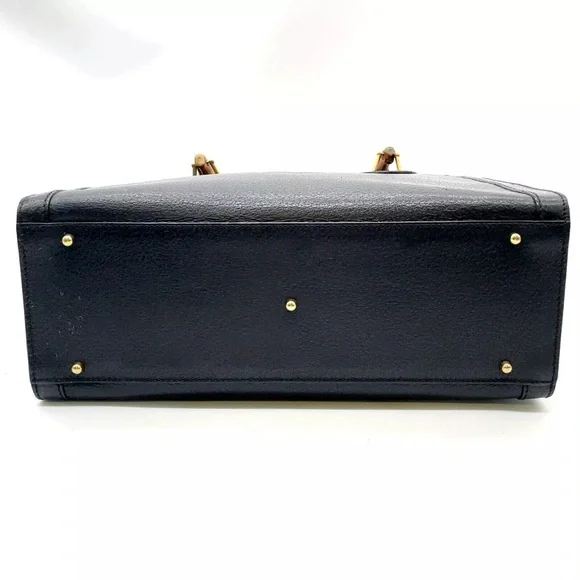 Vintage Gucci Bamboo Black Leather HandBag “Diana bag” inside is clean - Picture 7 of 17